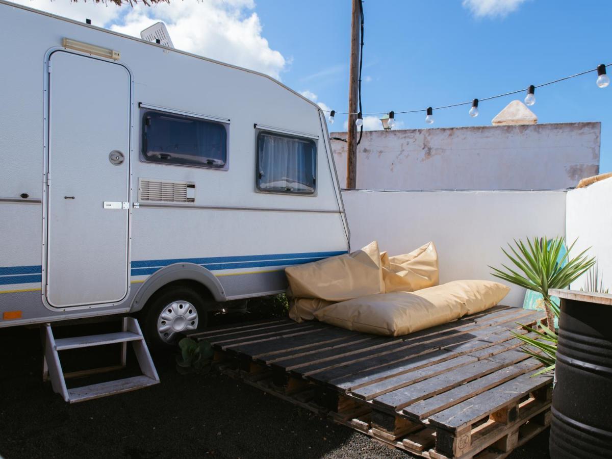 Glamping Caravan Lanzarote Tinajo Bagian luar foto