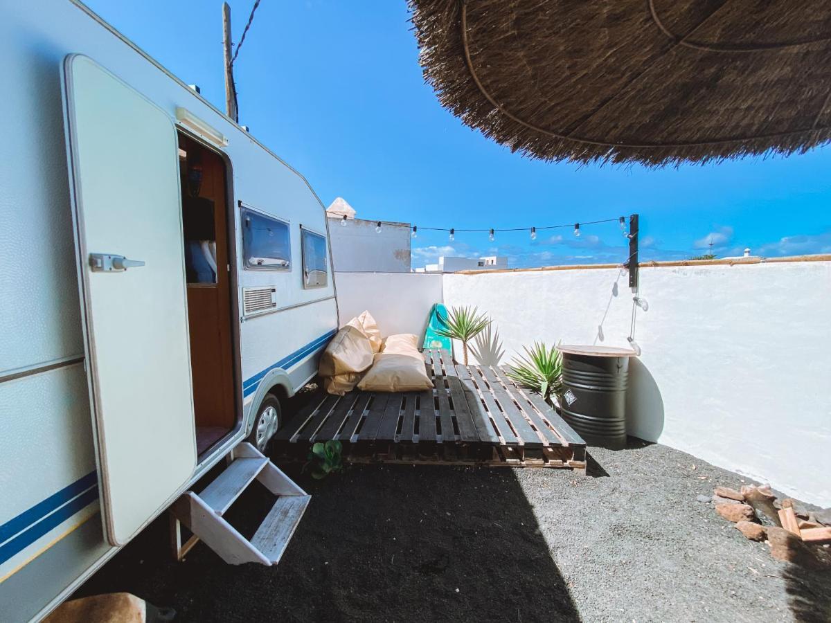 Glamping Caravan Lanzarote Tinajo Bagian luar foto