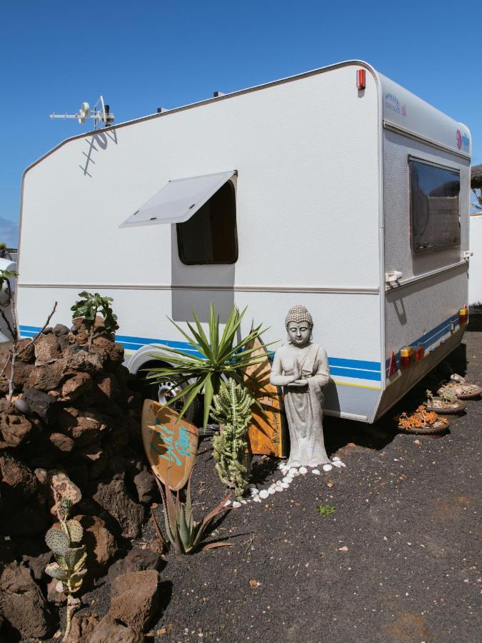 Glamping Caravan Lanzarote Tinajo Bagian luar foto